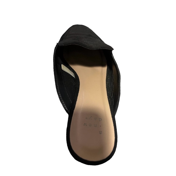 A New Day Loafers Black Size 9 - Picture 7 of 7